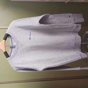 GREY CHAMPION SWEATSHIRT SIZE LARGE